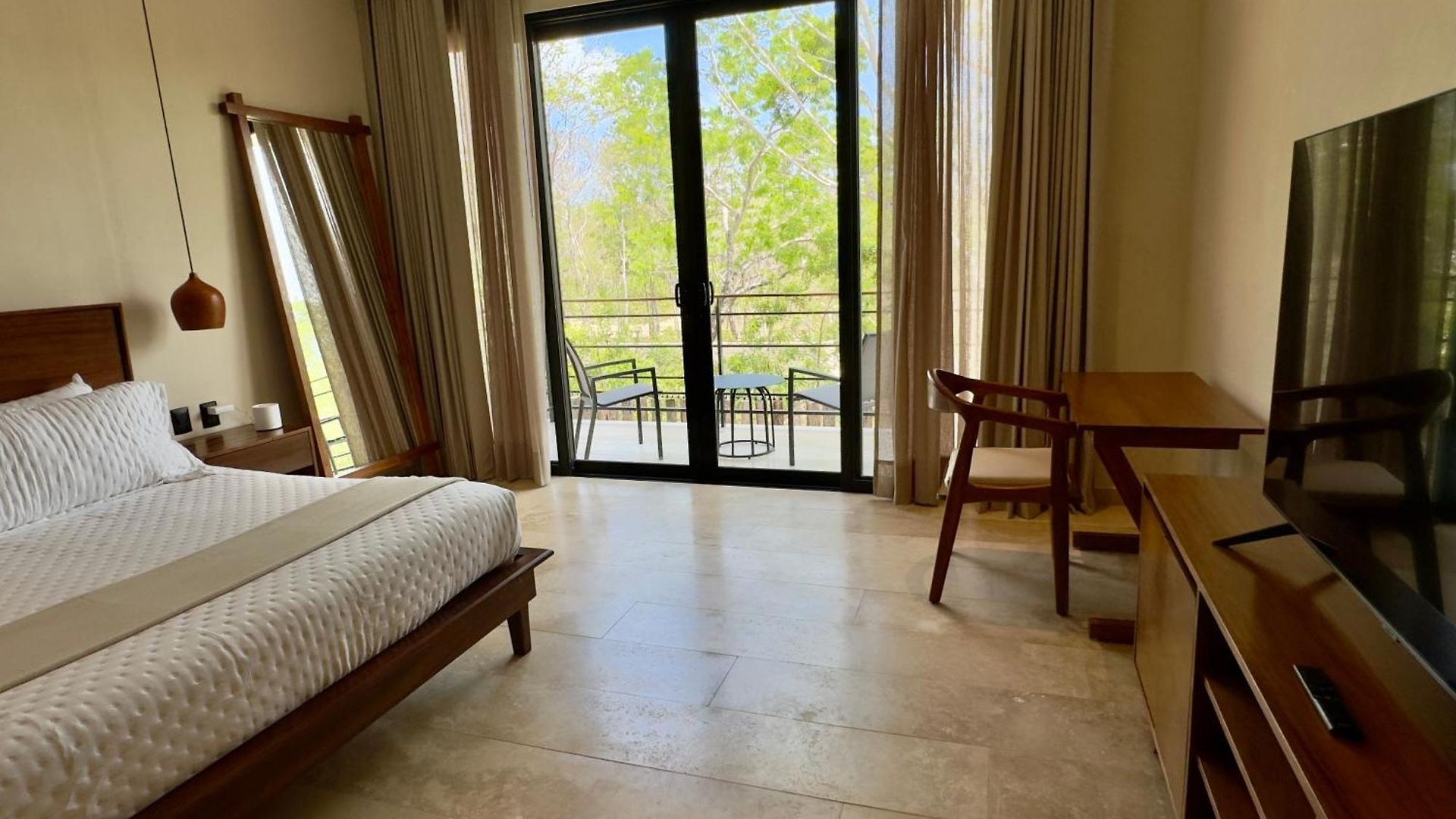 Casa Laak, Luxury Villa, 5 Bedroom 7 Bt, Heated Pool