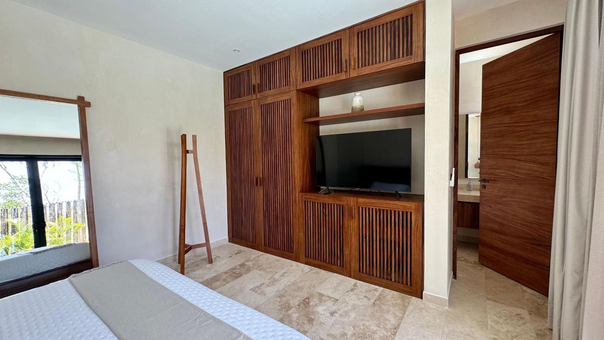 Casa Laak, Luxury Villa, 5 Bedroom 7 Bt, Heated Pool
