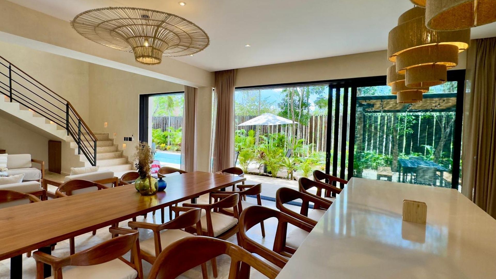Villa Casa Laak, Luxury Villa, 5 Bedroom 7 Bt, Heated Pool