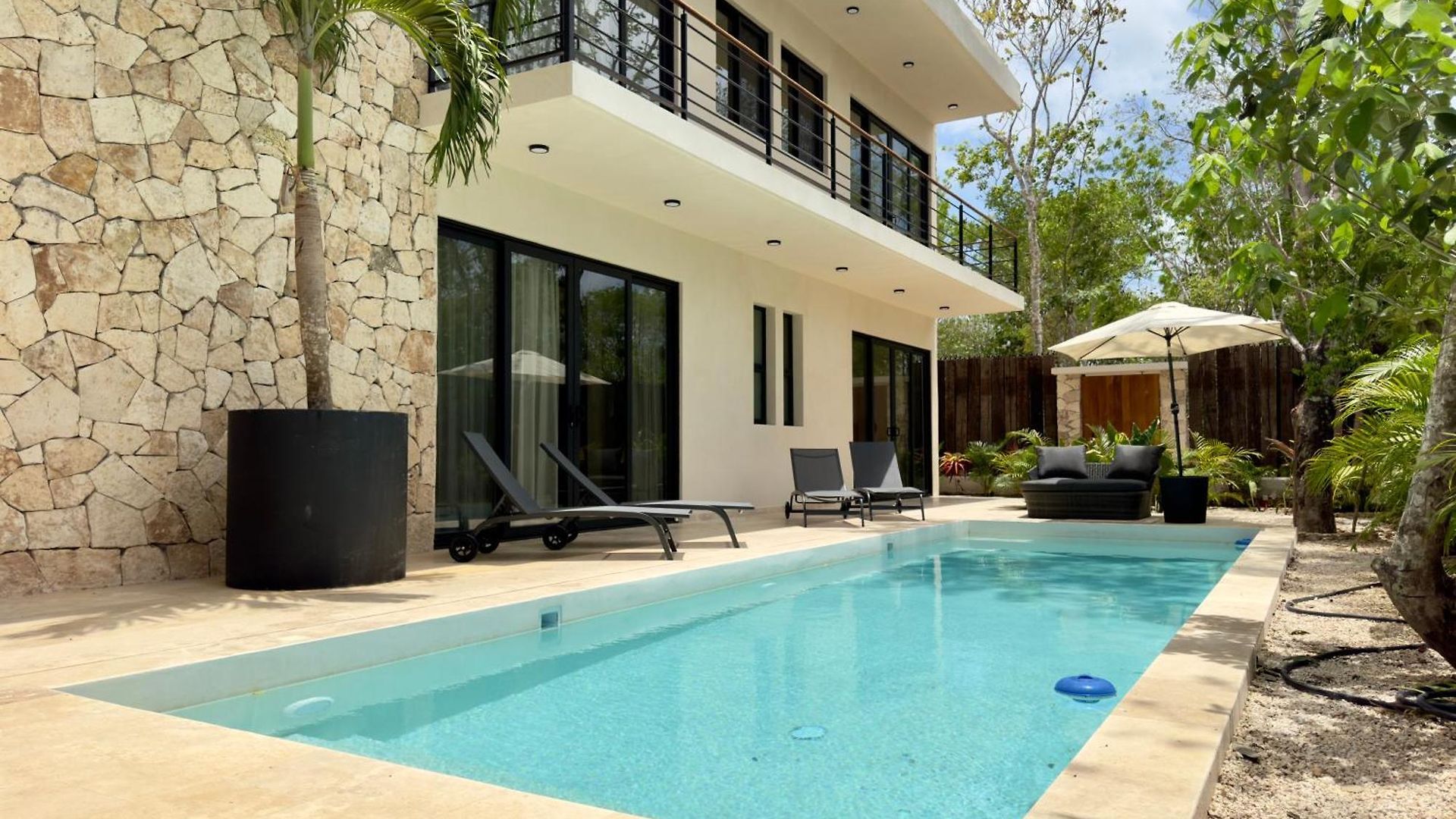 Casa Laak, Luxury Villa, 5 Bedroom 7 Bt, Heated Pool Villa Tulum