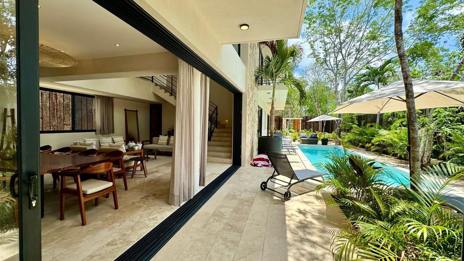 Casa Laak, Luxury Villa, 5 Bedroom 7 Bt, Heated Pool Villa