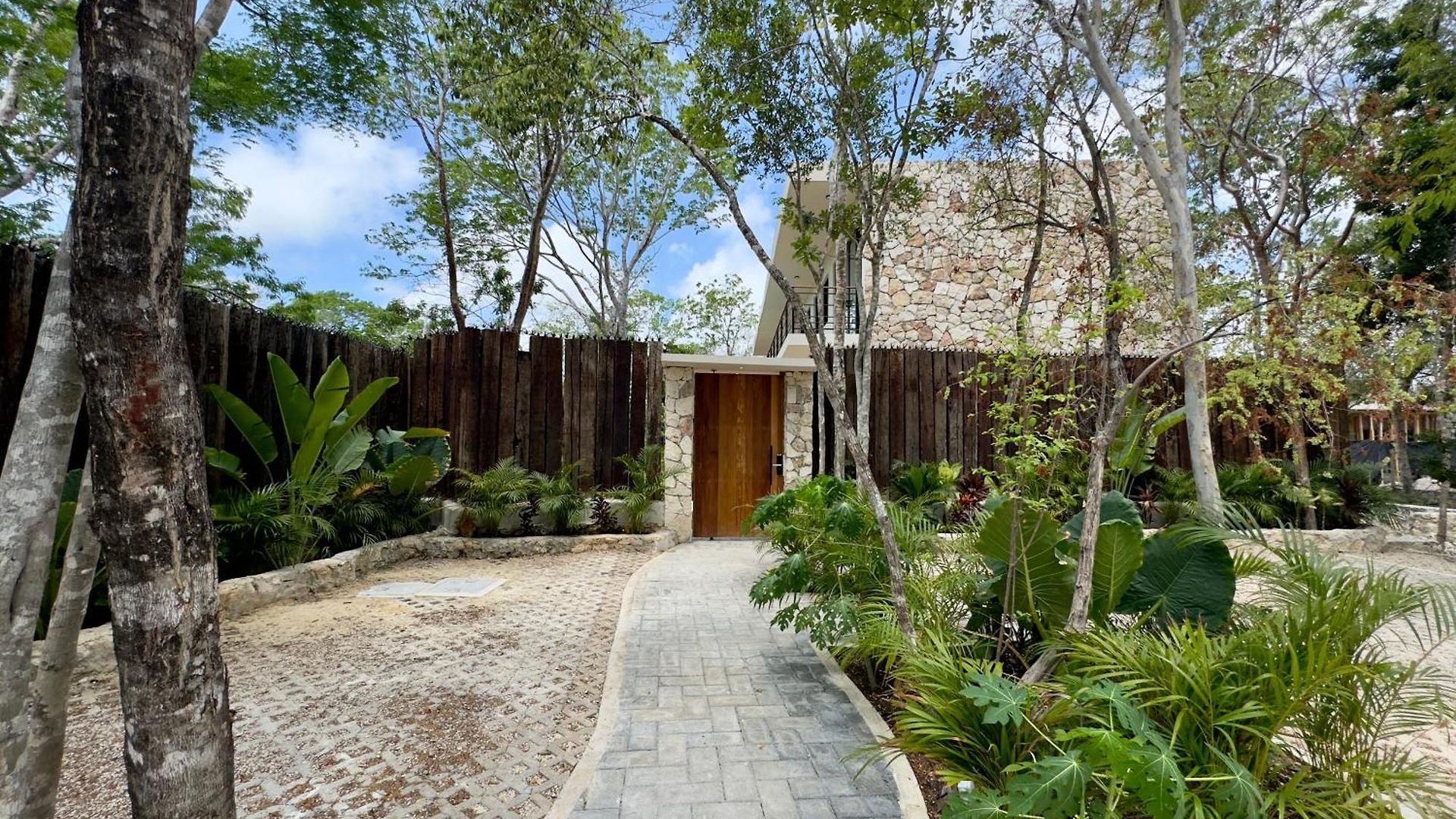 Casa Laak, Luxury Villa, 5 Bedroom 7 Bt, Heated Pool Villa