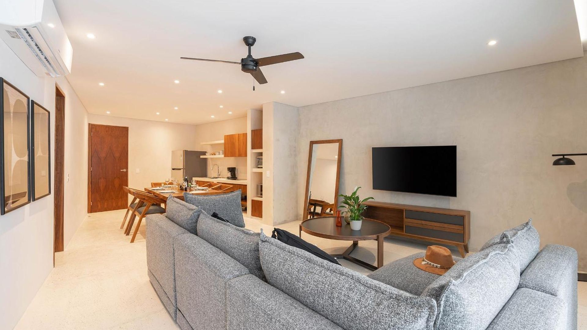 Apartment At Treetops