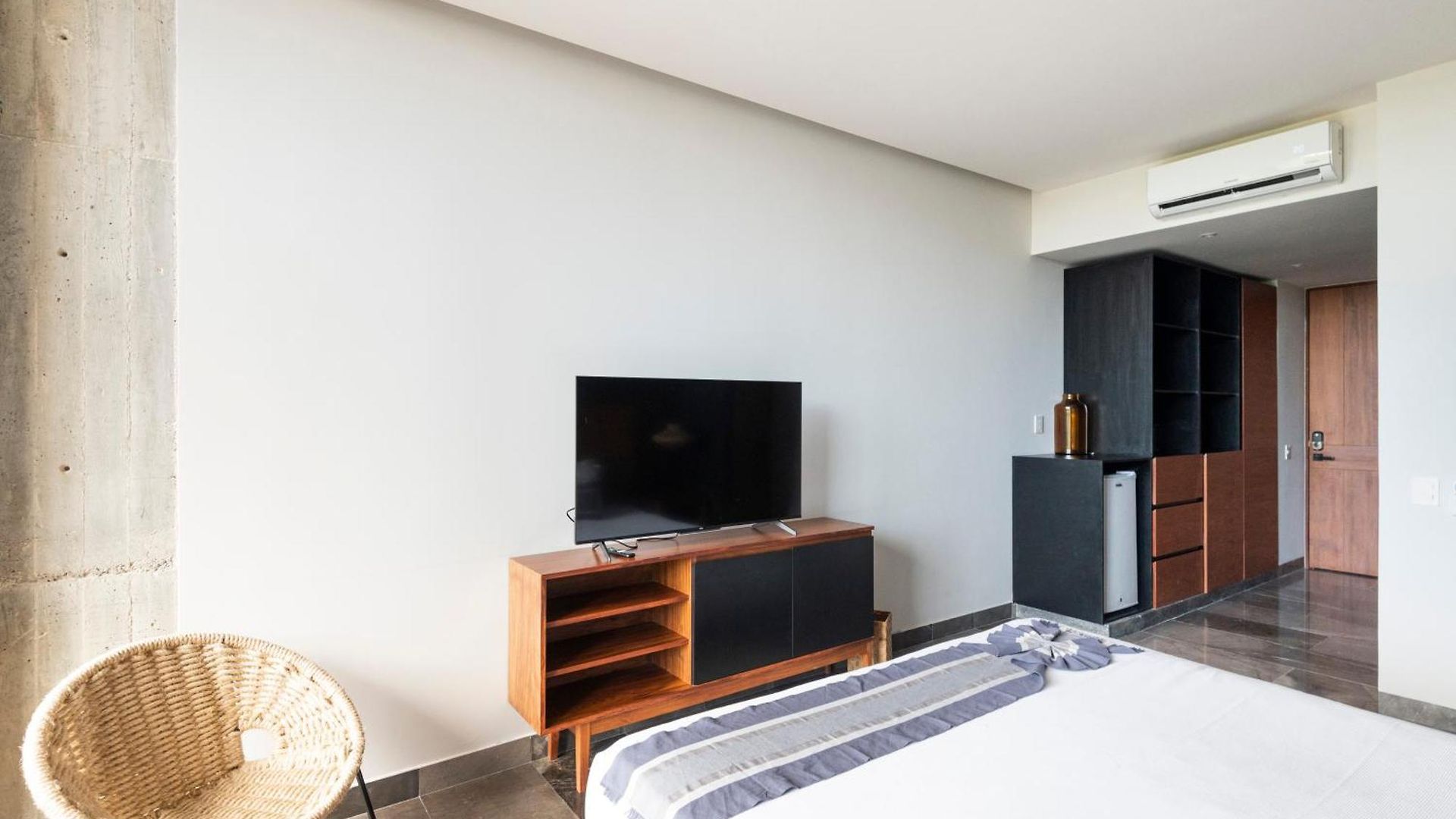 Iik Luxury Penthouses By Spot Apartment