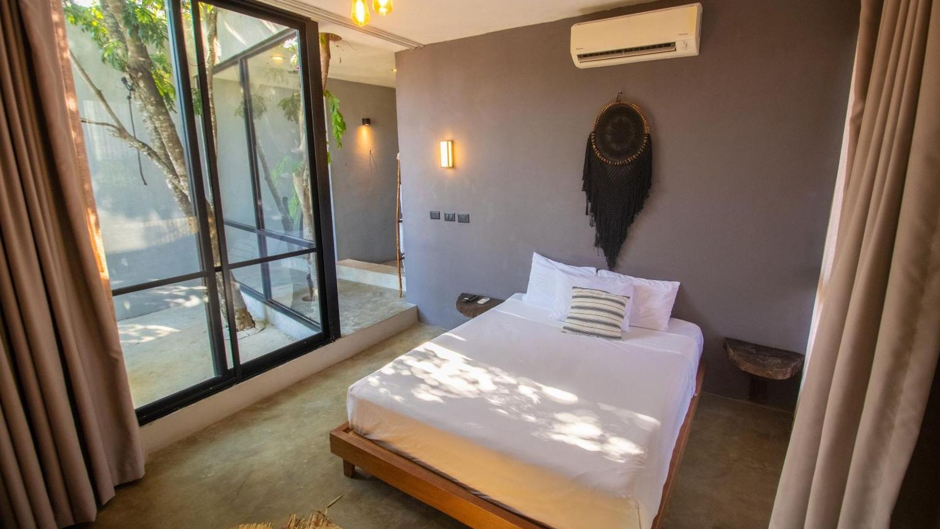 Bau Hotel