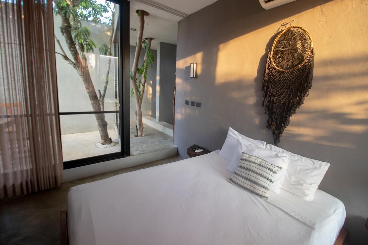 Bau Hotel