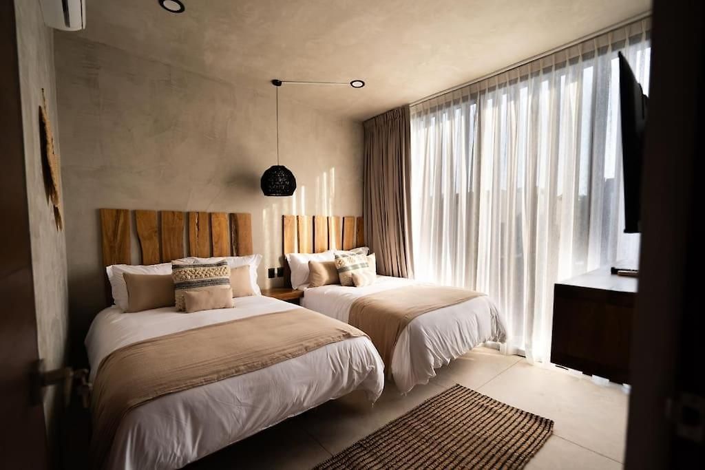 Luxury Twin Villas, 4 Private Pools, 2 Rooftops, Bbq, Near Villa