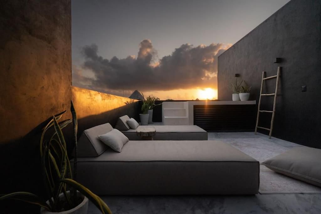 Luxury Twin Villas, 4 Private Pools, 2 Rooftops, Bbq, Near
