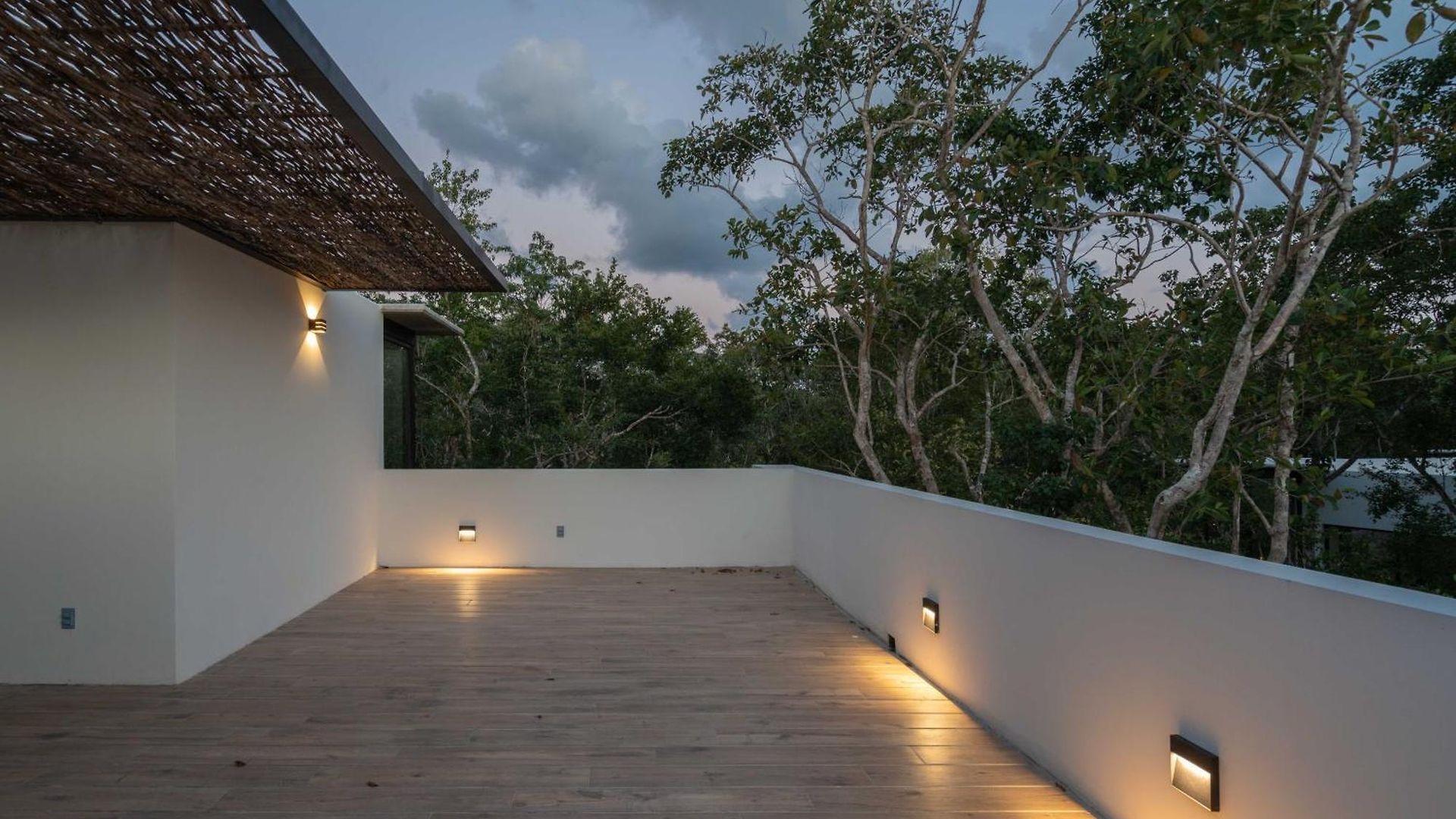 Villa Twelve O'clock - Luxury