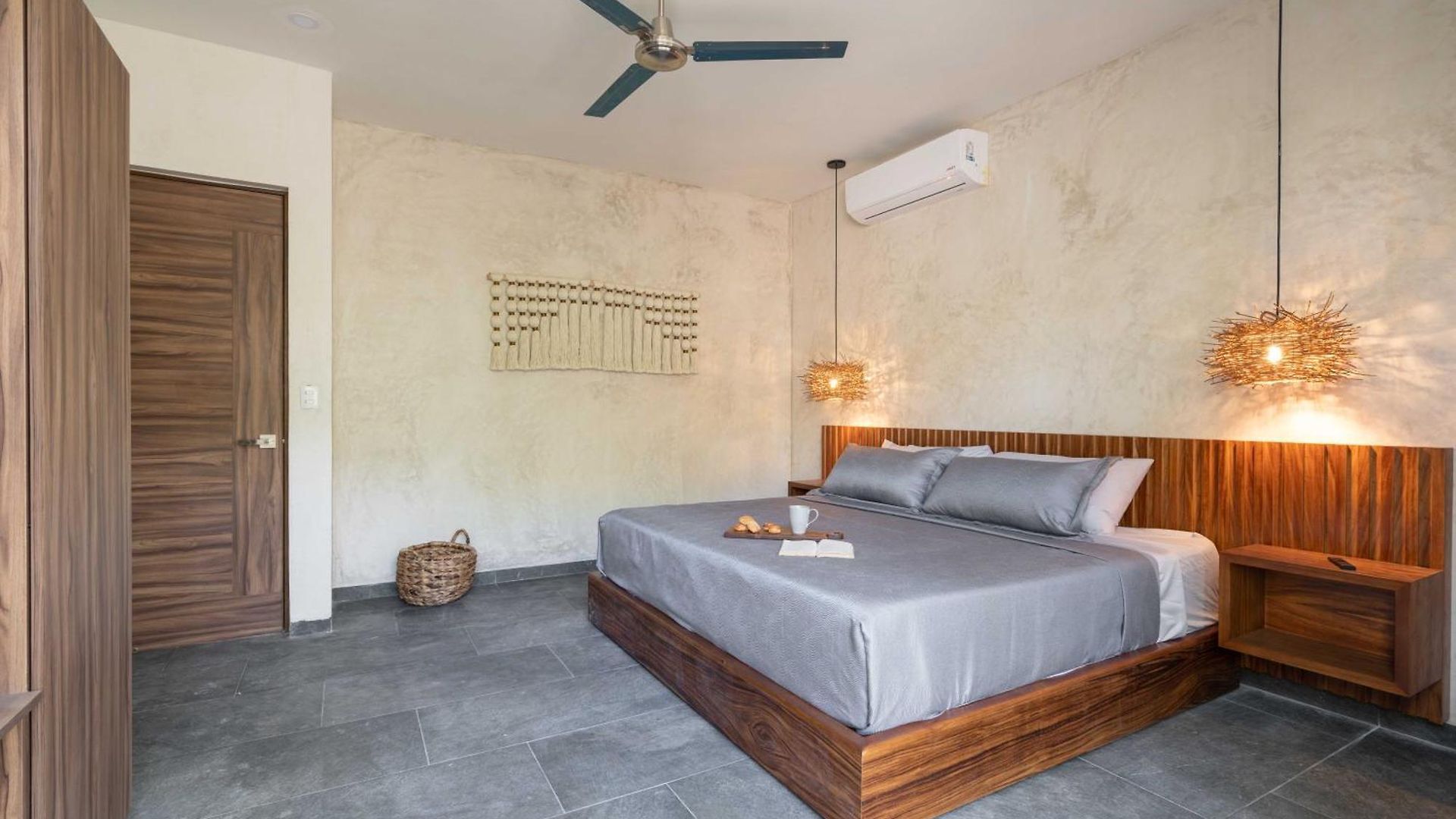 Twelve O'clock - Luxury Villa *