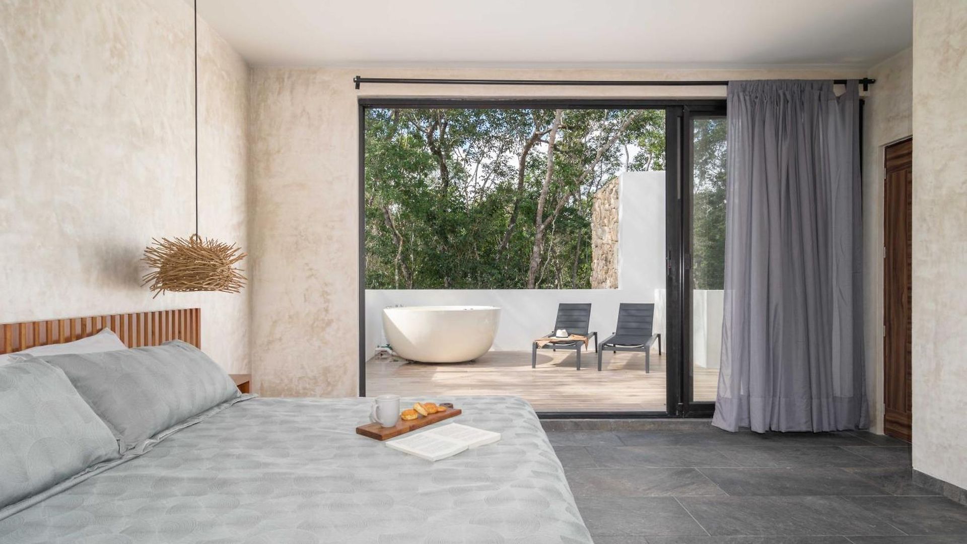 Twelve O'clock - Luxury Villa *