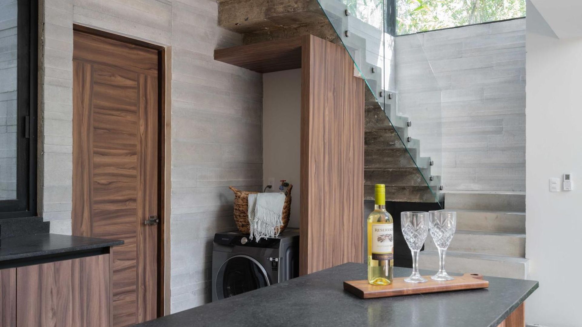 Villa Twelve O'clock - Luxury *