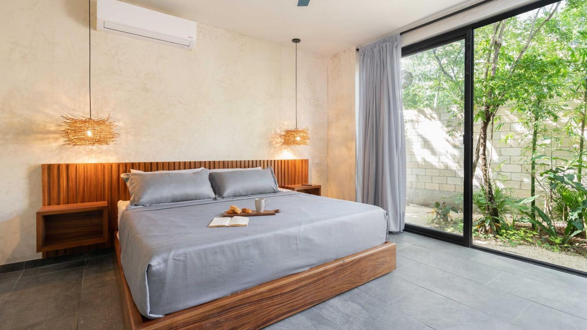 Villa Twelve O'clock - Luxury