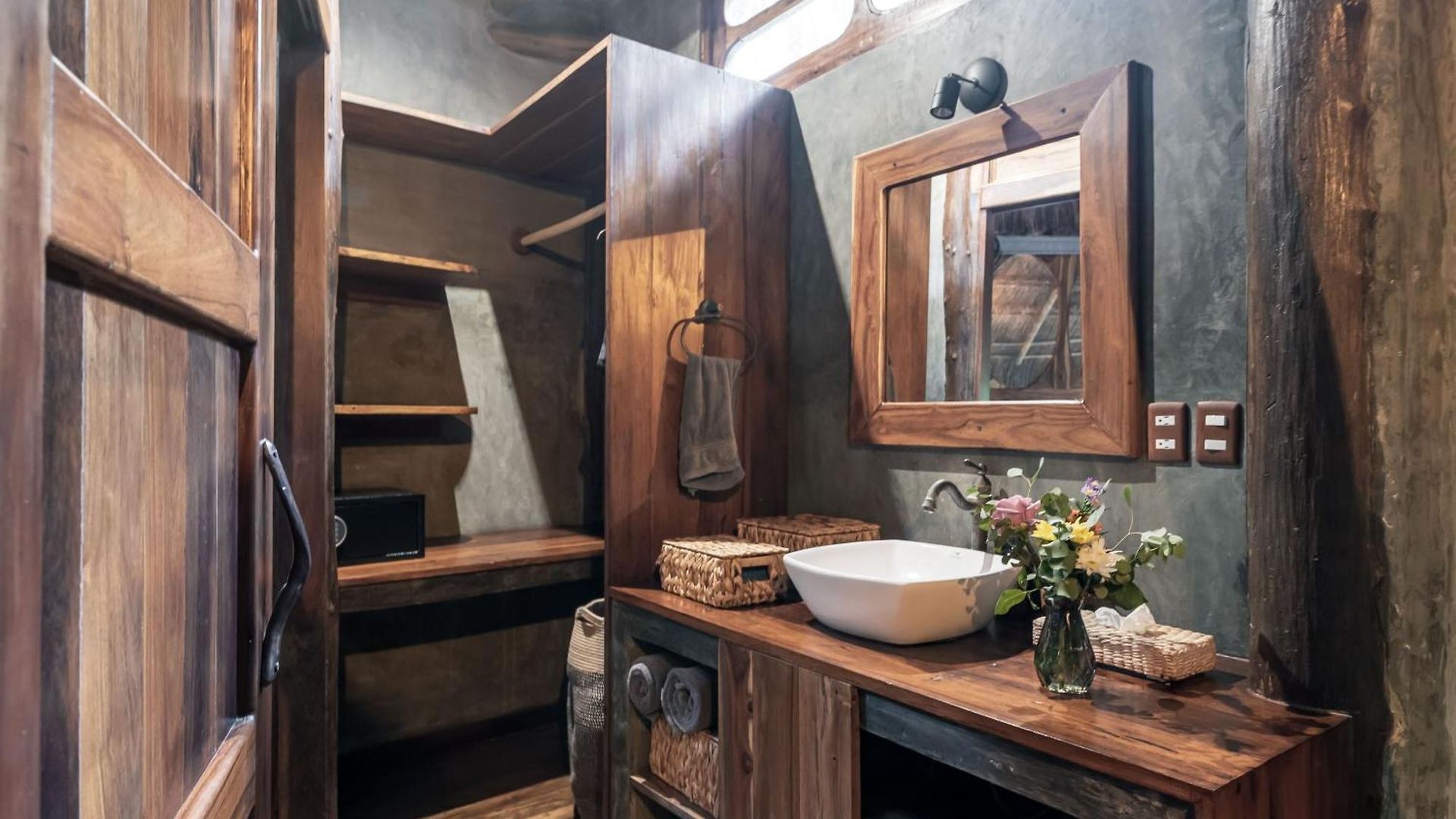 Casa Moksha Hotel 4*