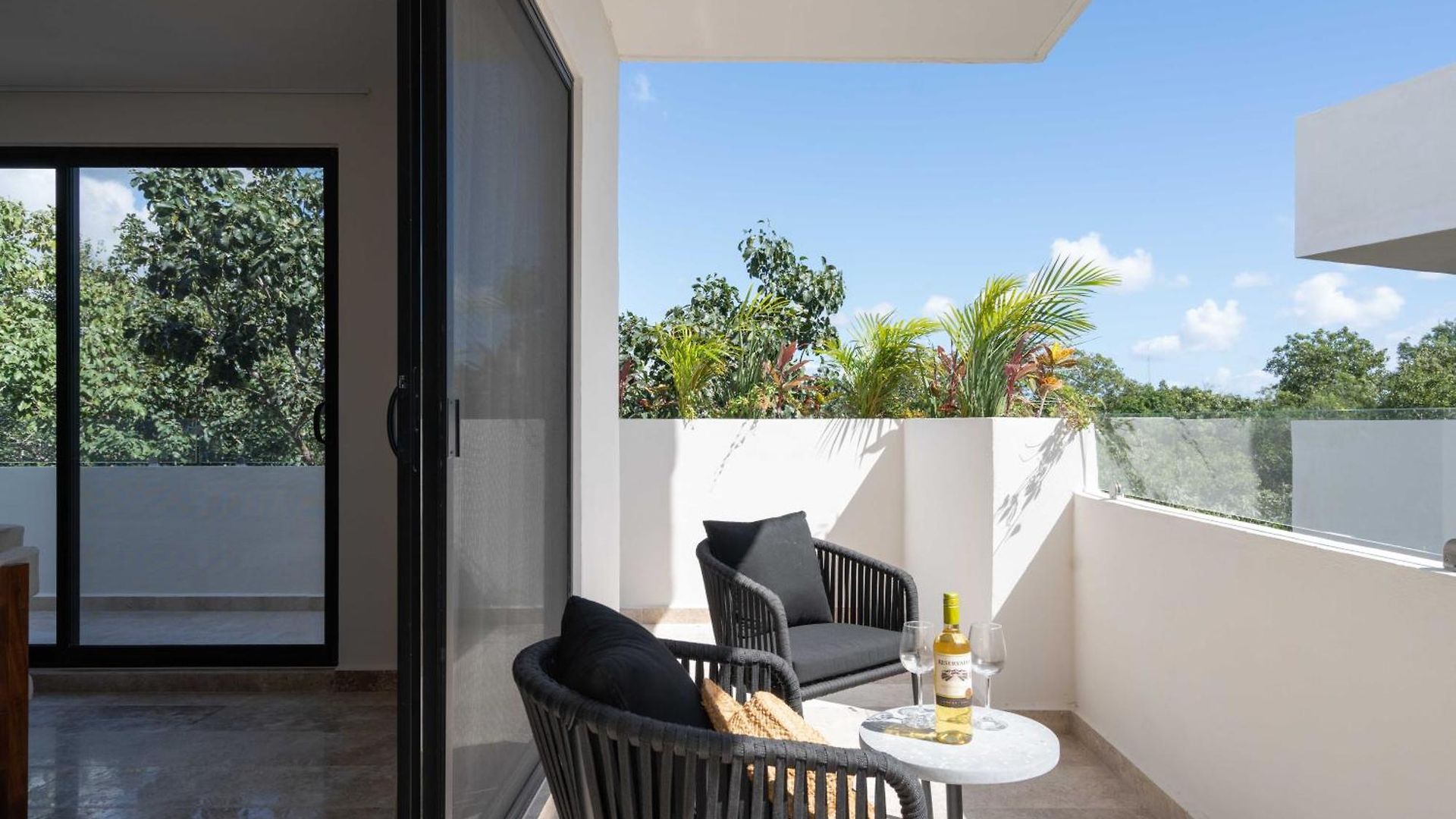 Apartment 2 Bd Private Plunge Pool And Terrace *