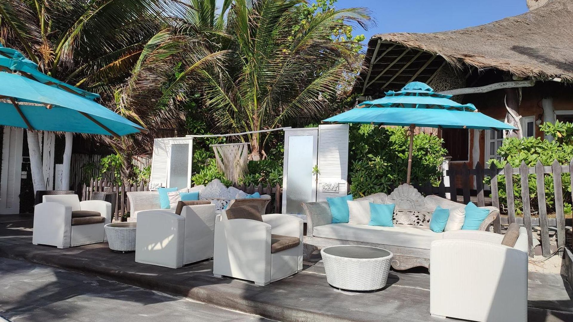 Estrellas - Located At The Party Zone Hotel 4*