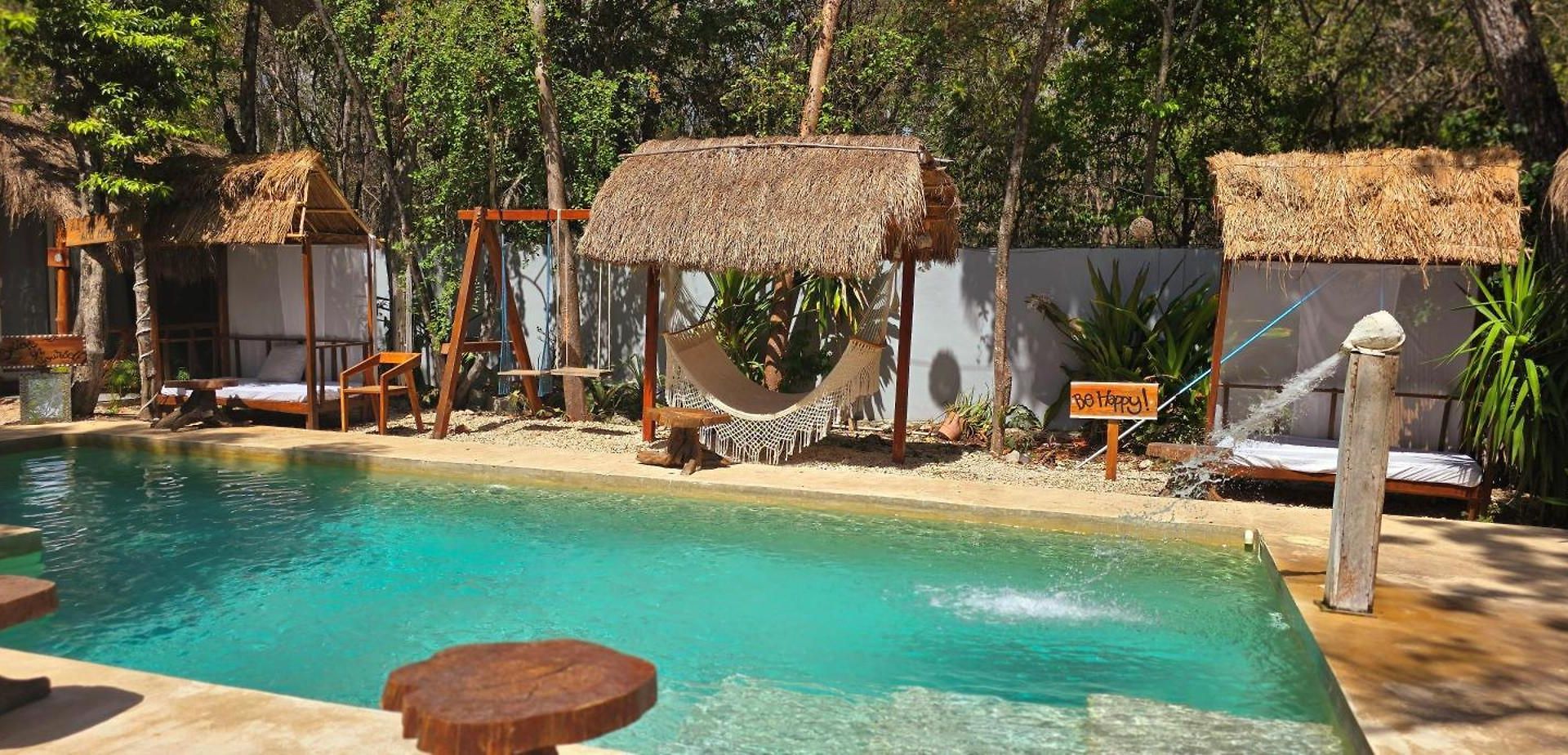 Kin Jungle Deluxe Pensión