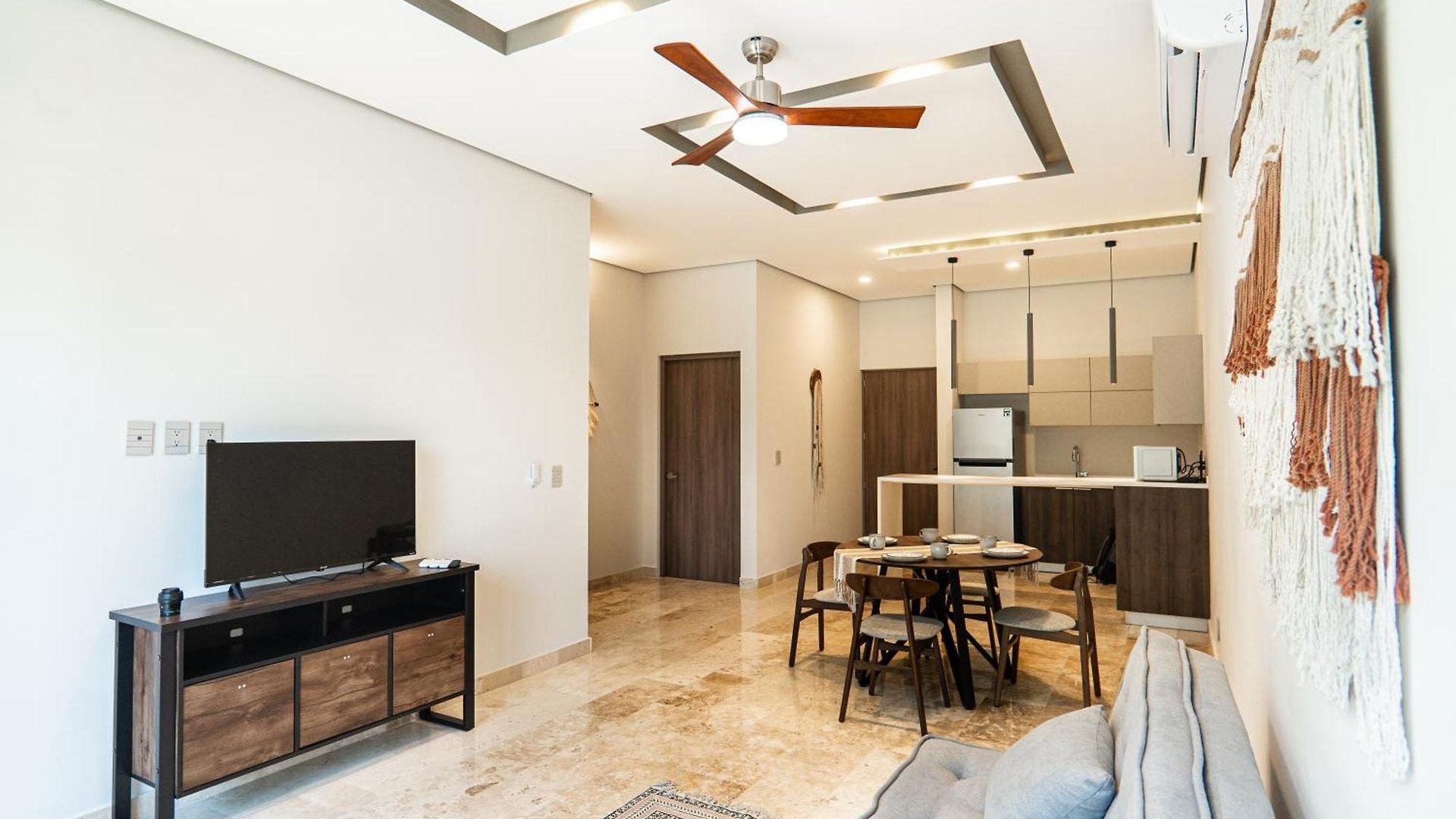 Aparment In The Zone Of Apartment *