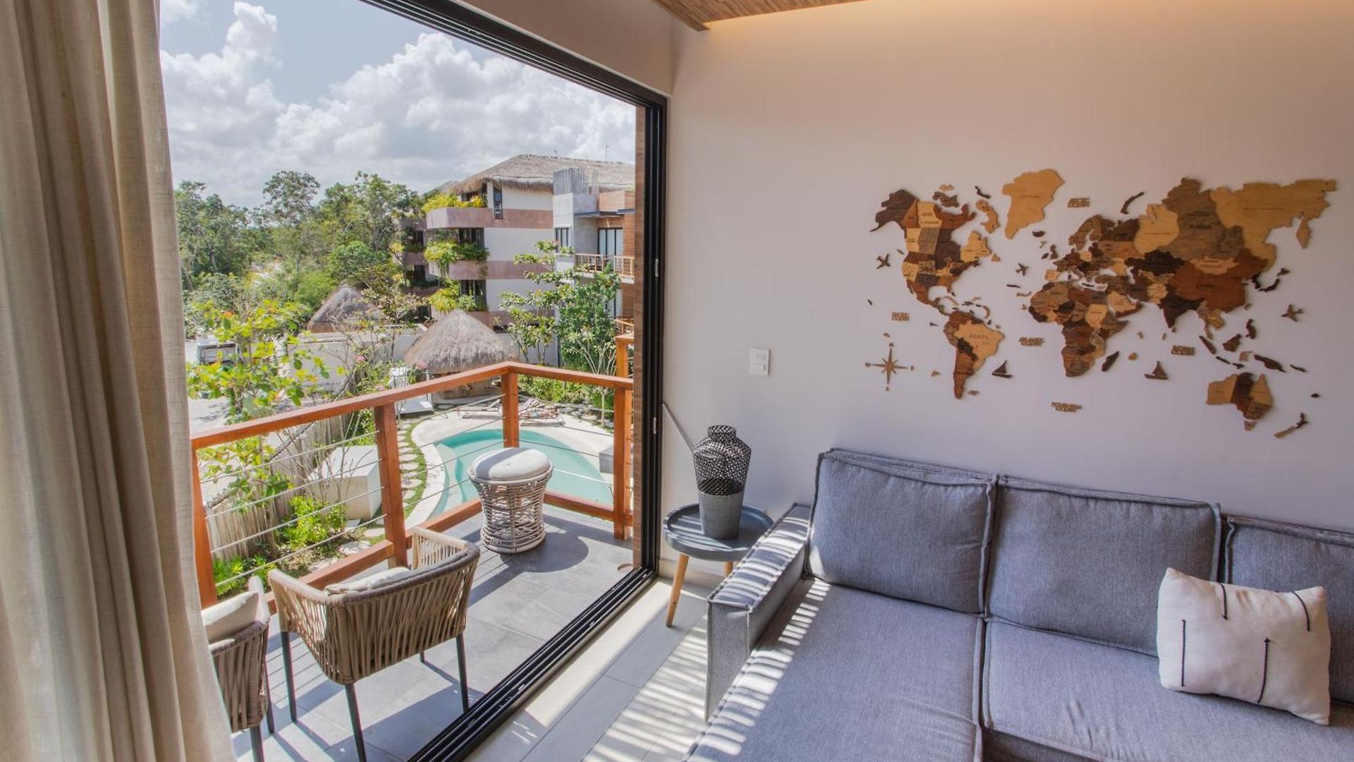Penthouse Whit Privare Roof Apartment *