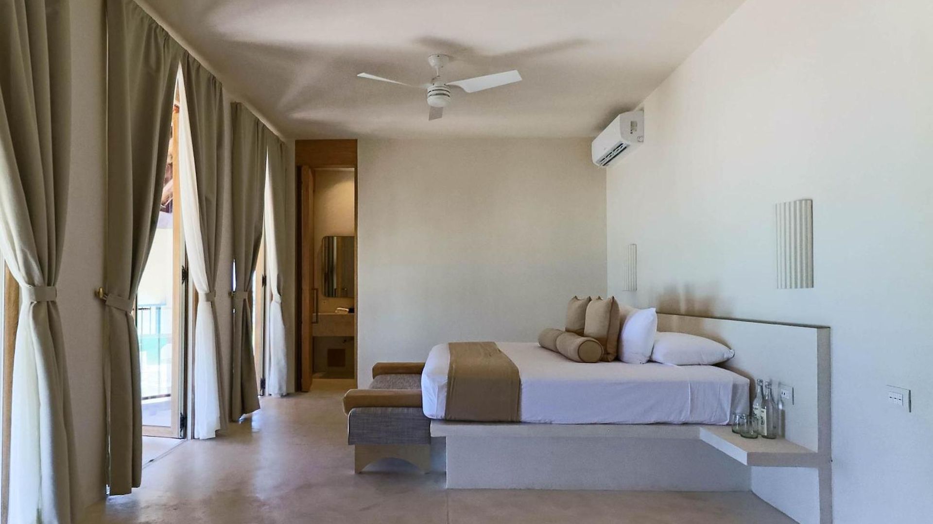 Hotel Panamera 4*