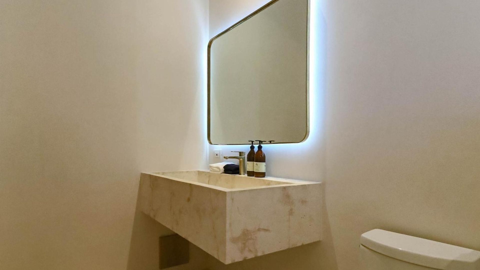 Panamera Hotel 4*