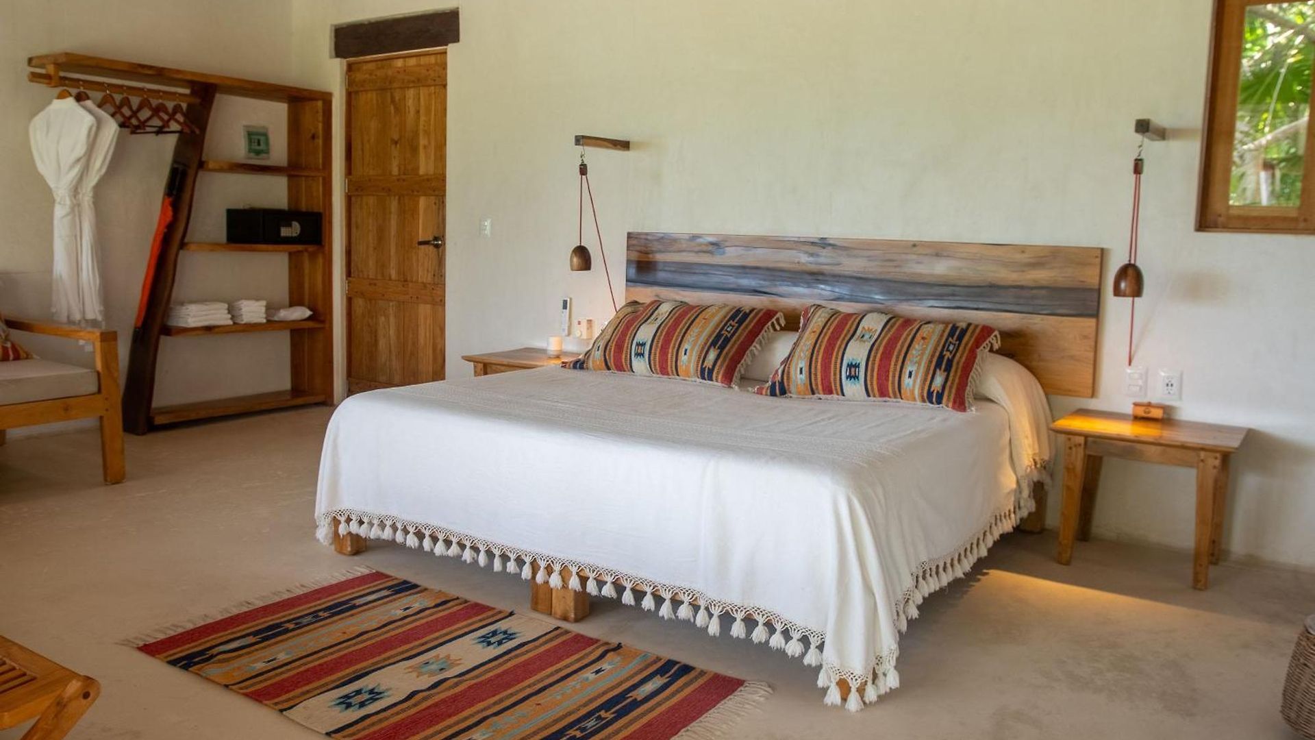 Pocna Hotel