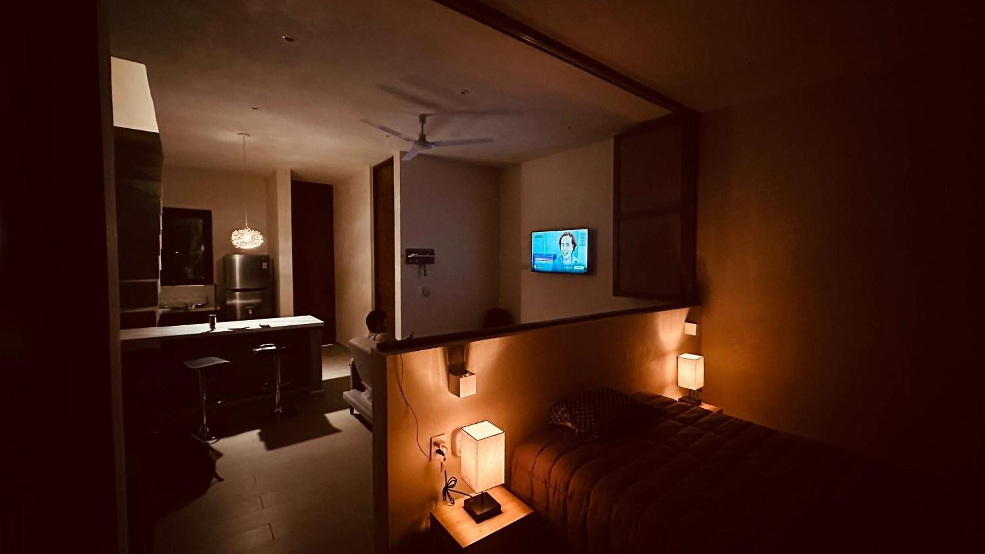 Charming Cozy Penthouse W Private Pool *