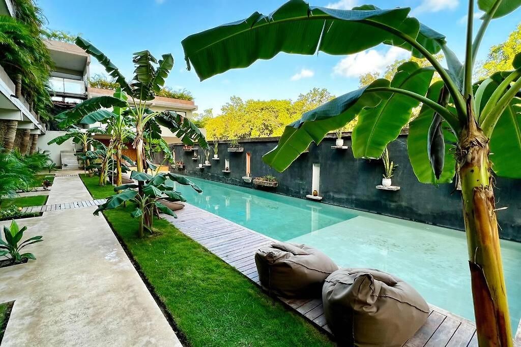 Relaxing Boutique In