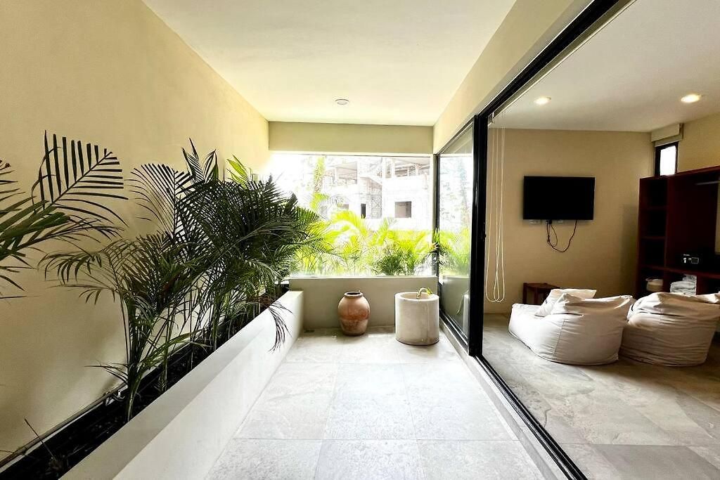 Relaxing Boutique In *