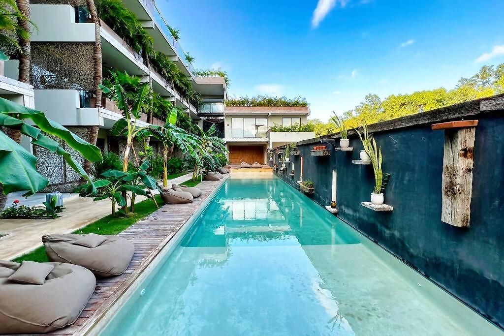 Relaxing Boutique In *