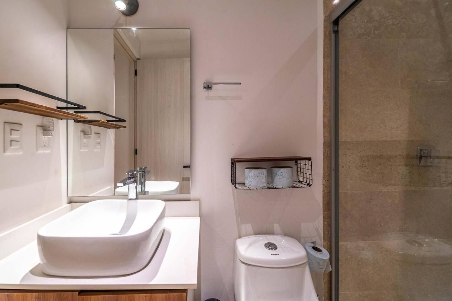 King With Private Balcony, Rooftop Pool, Gym * Tulum