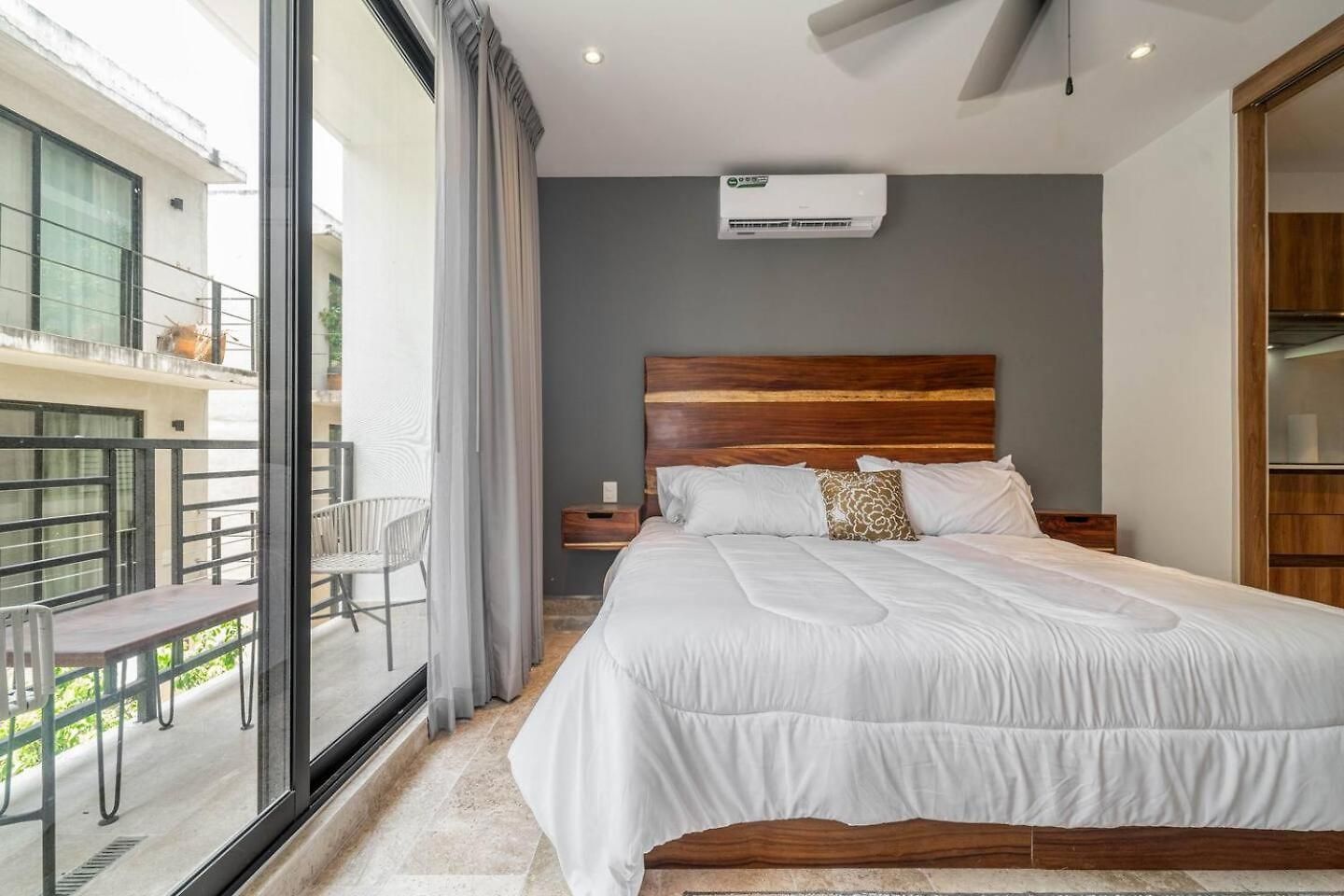 Holiday home King With Balcony, Gym And Rooftop Pool *