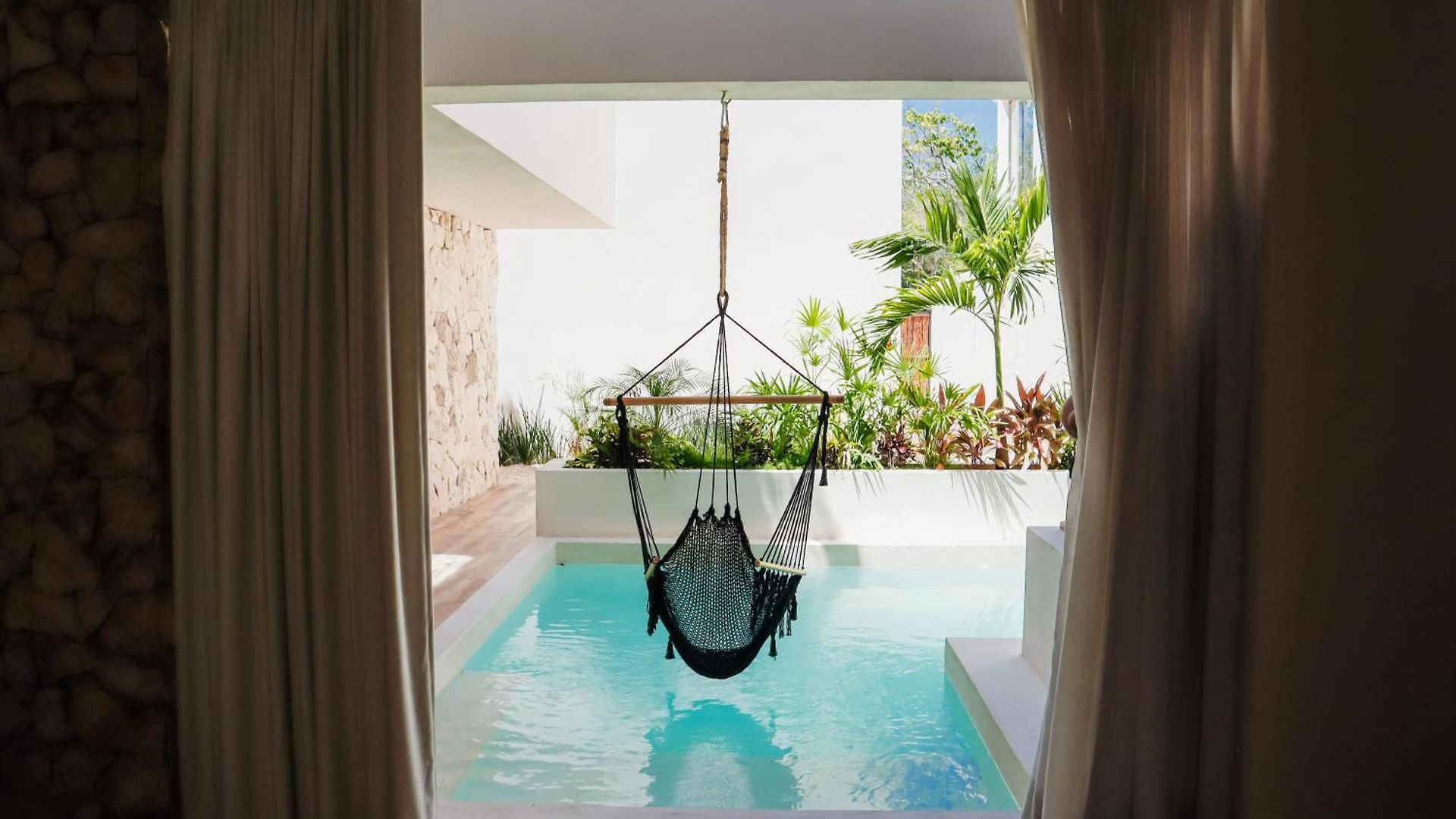 La Joya Villa