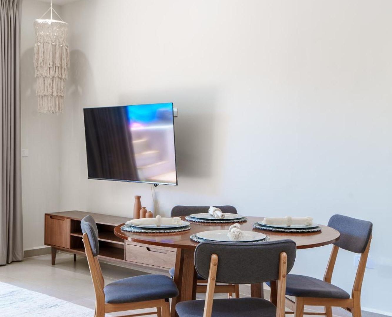 Apartment Downtown Penthouse With Private Pool, Rooftop Pool And Gym, Short Distance From Beaches, Restaurants & Nightlife