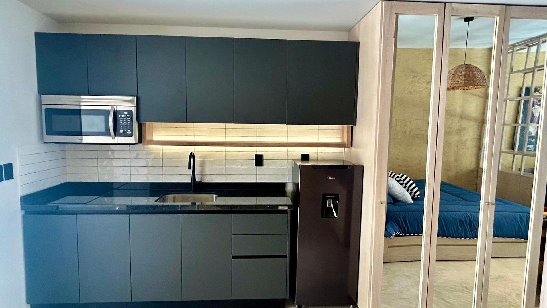 Zel-va Apartahotel 4*