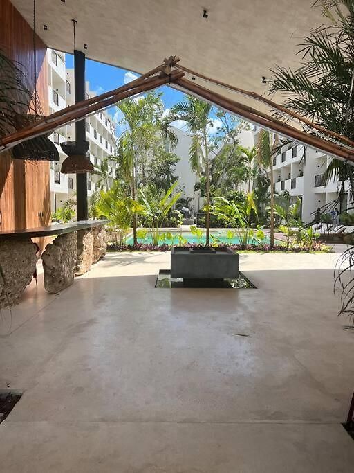 Apartment Comfy 5 Mins From *