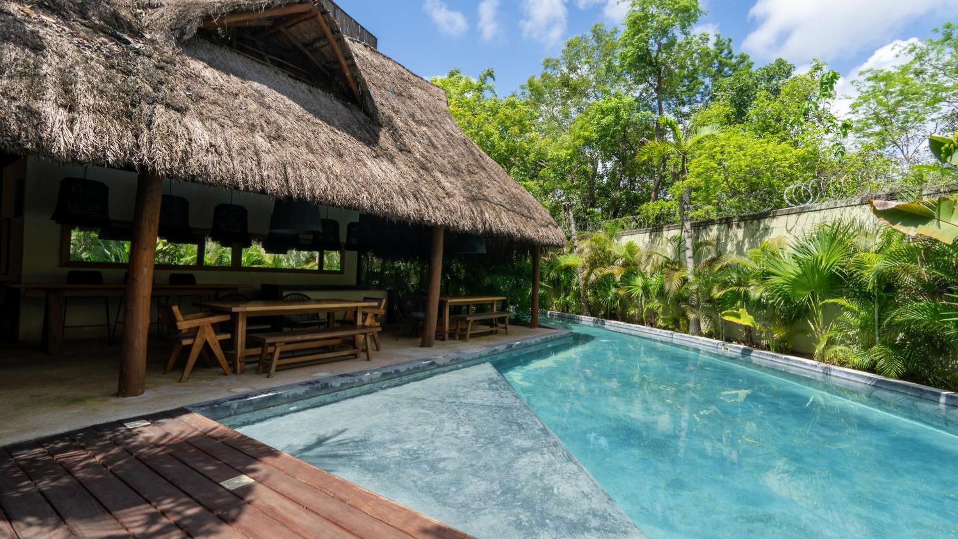 Sapphire - 2 Floors With Private Roof And Pool & Club Access Apartment *