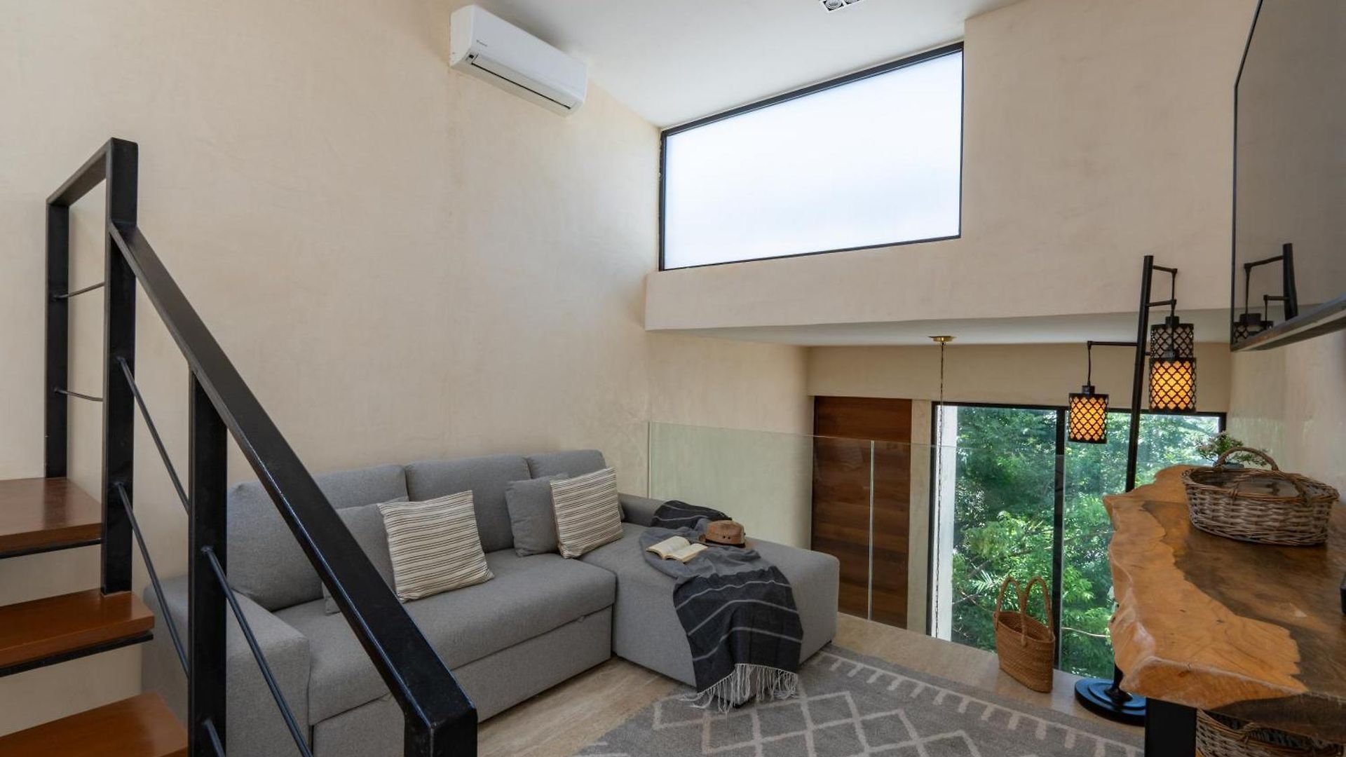 Sapphire - 2 Floors With Private Roof And Pool & Club Access