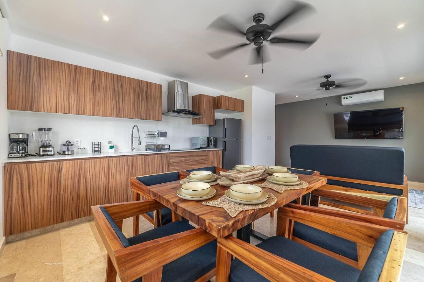 Holiday home 2 Bd With Private Balcony, Rooftop Pool, Gym Tulum