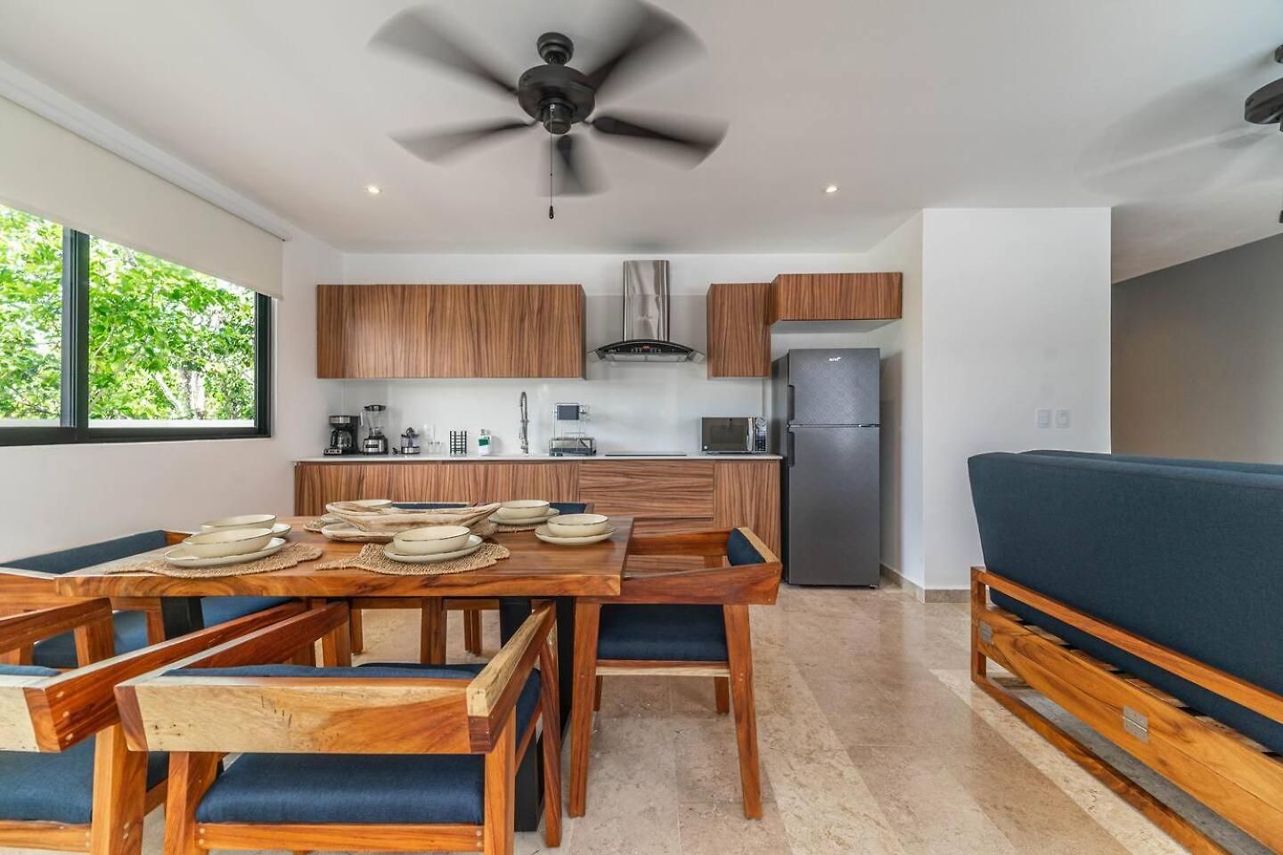2 Bd With Private Balcony, Rooftop Pool, Gym Holiday home *