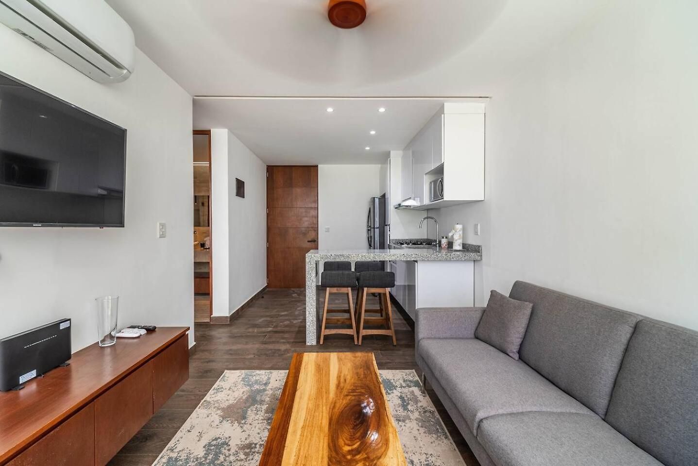 1 Bd With Balcony At Kiin La Veleta