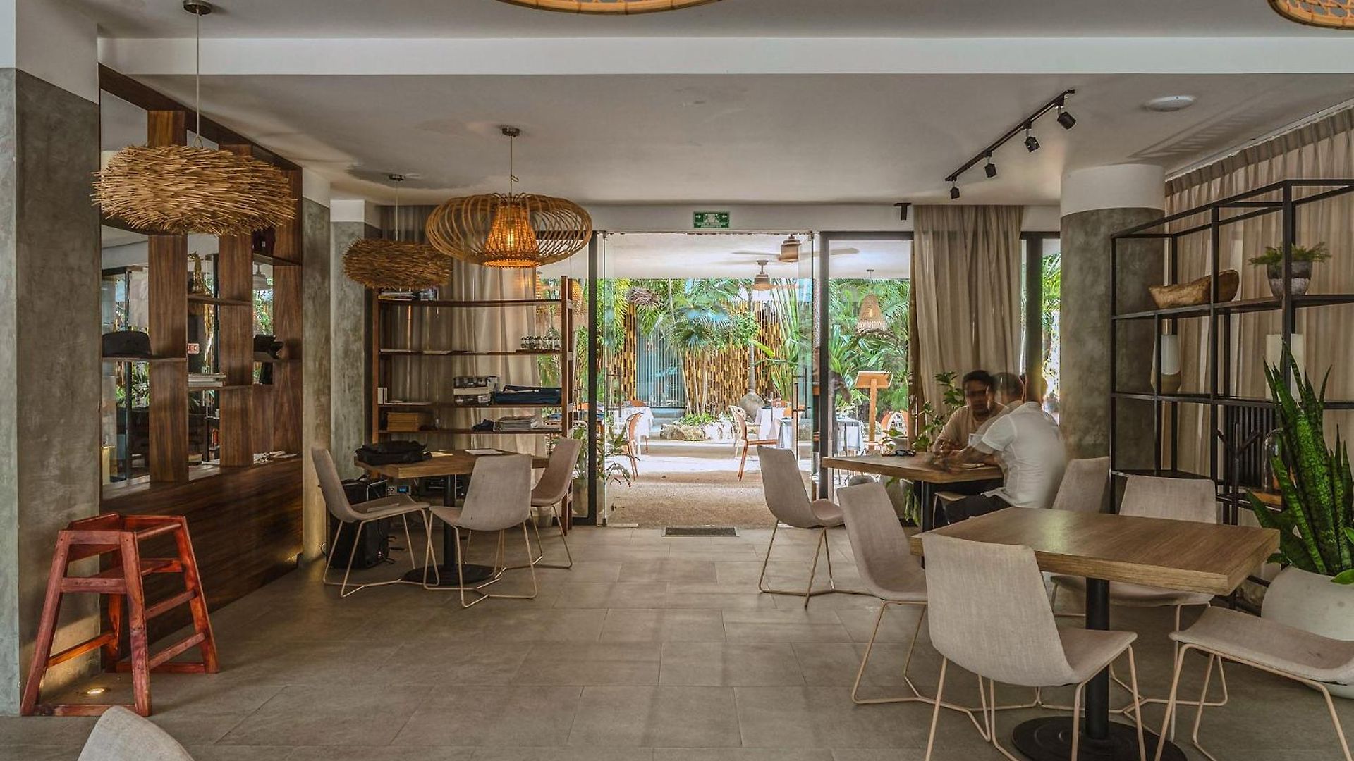Apartment Stylish Ph With Private Pool-gym-superstore