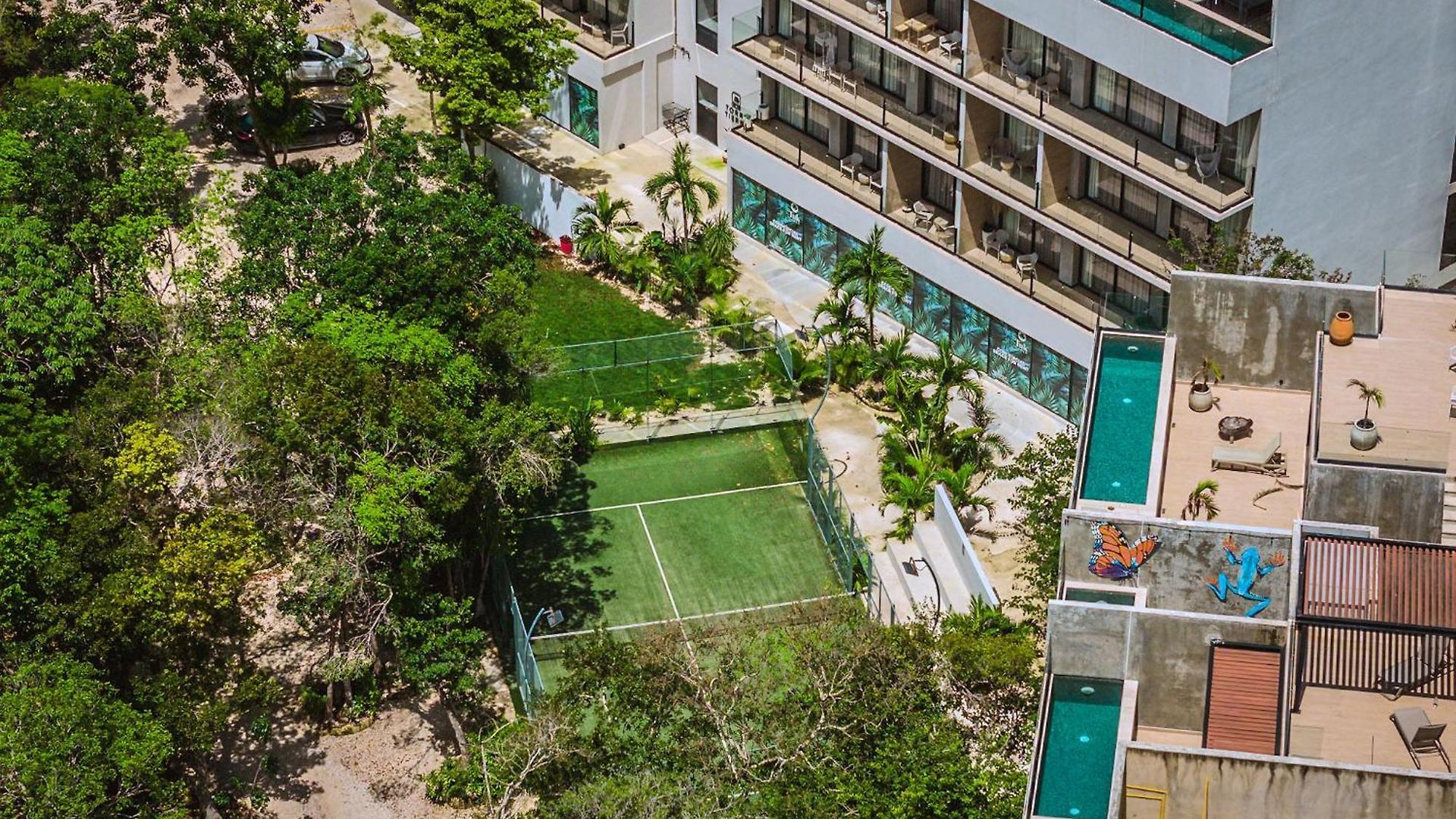 Apartment Stylish Ph With Private Pool-gym-superstore