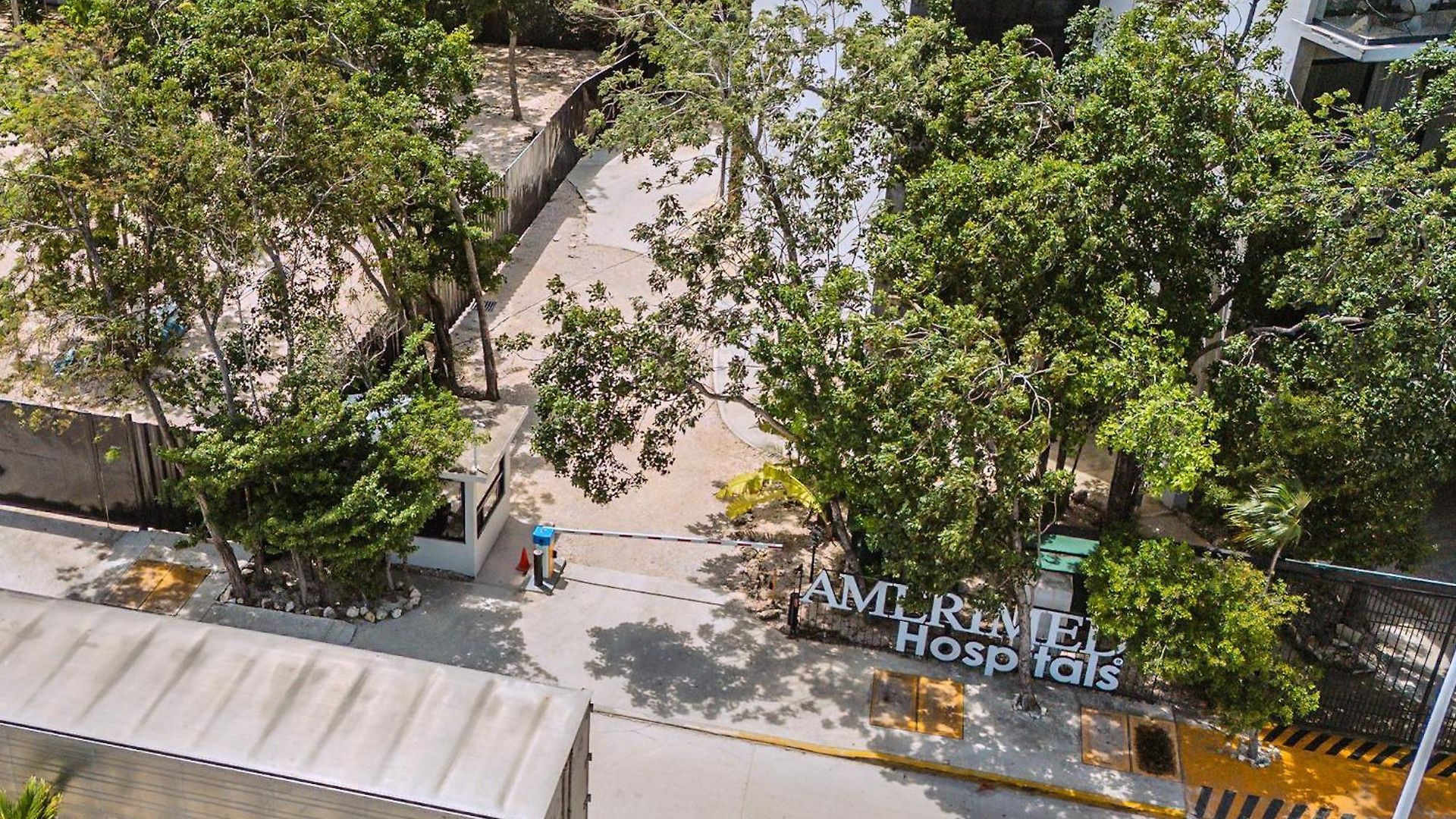 Apartment Stylish Ph With Private Pool-gym-superstore *