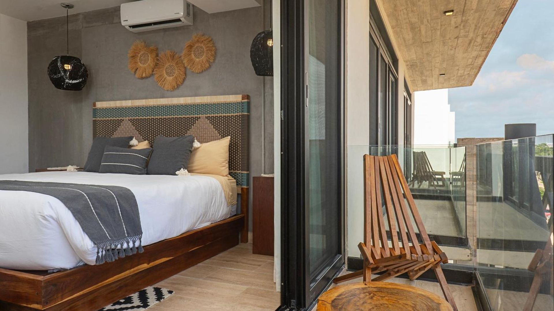 Unwind | Private Balcony & Rooftop Pools | Casago Holiday home Tulum