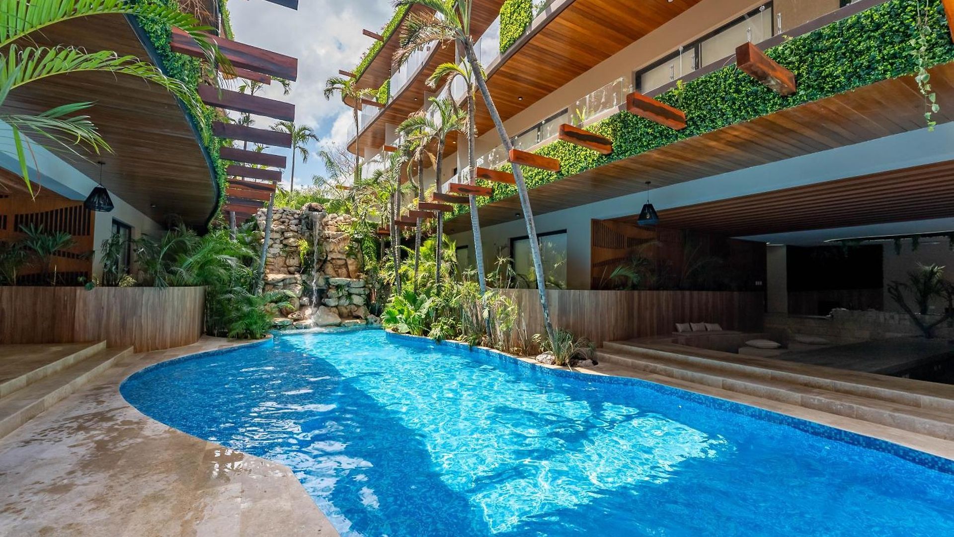 Apartahotel Menesse
