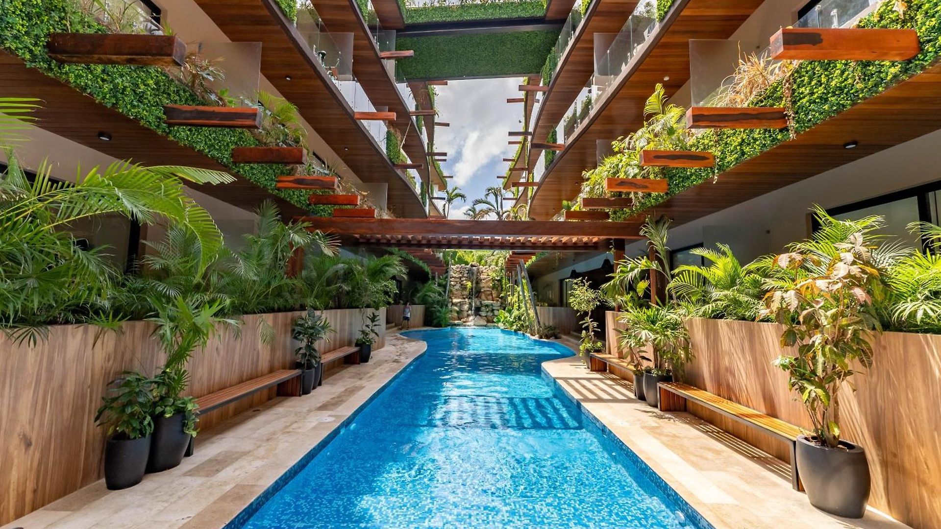 Apartahotel Menesse