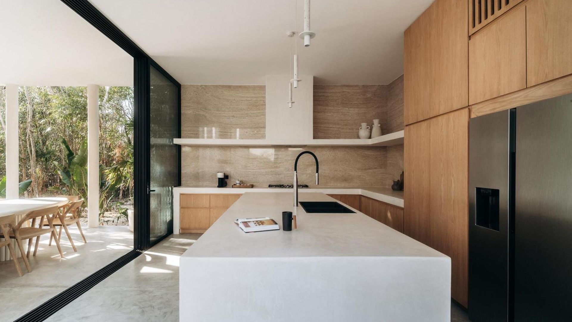 Villa Lev - Celebrated Architectural Designer *