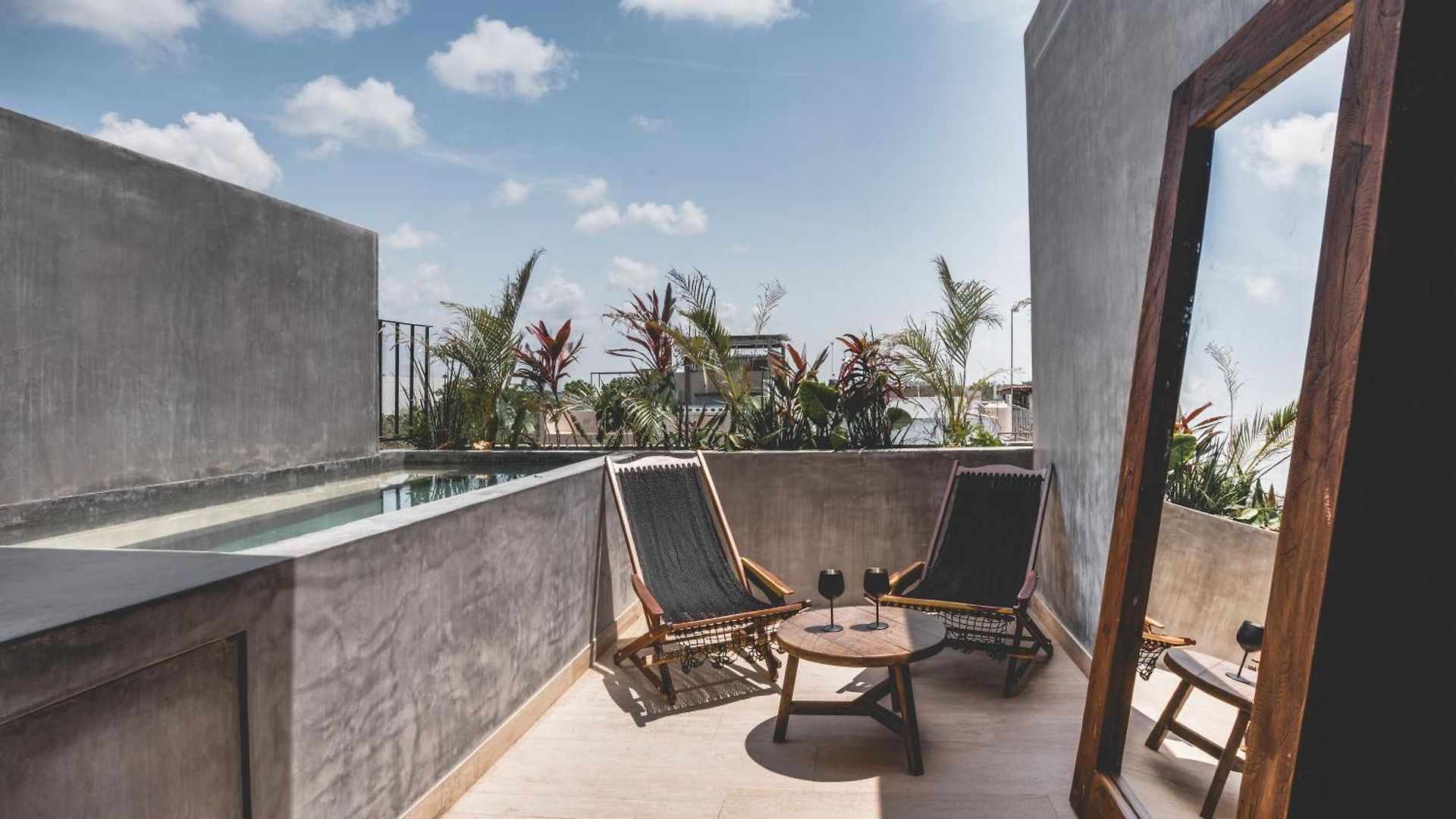 Aparthotel Urbano By Sundara 4*