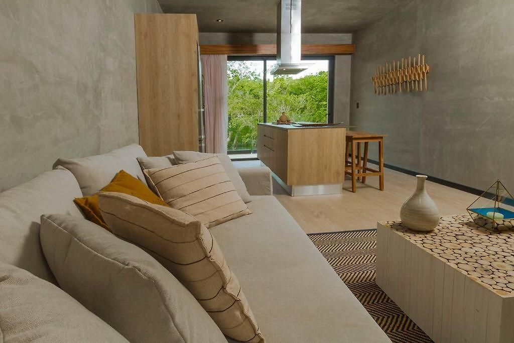 2 Bdr, Wifi 100 Mb, Jungle View Apartment